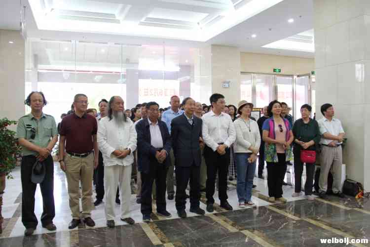 白庚胜先生的“滇云第一长联”捐赠给家乡丽江