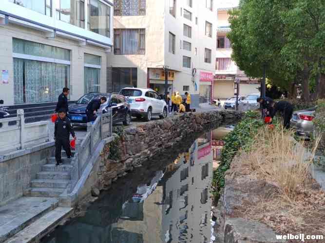 “河长清”！丽江市公安局组织河道清理工作