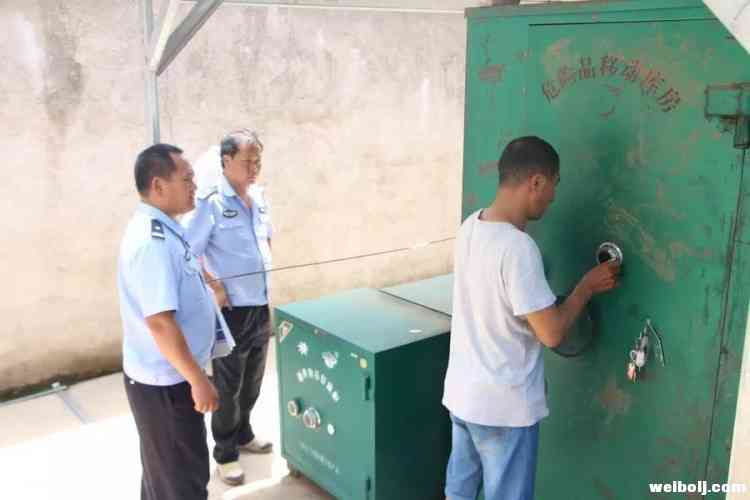 松坪派出所开展民爆物品安全检查