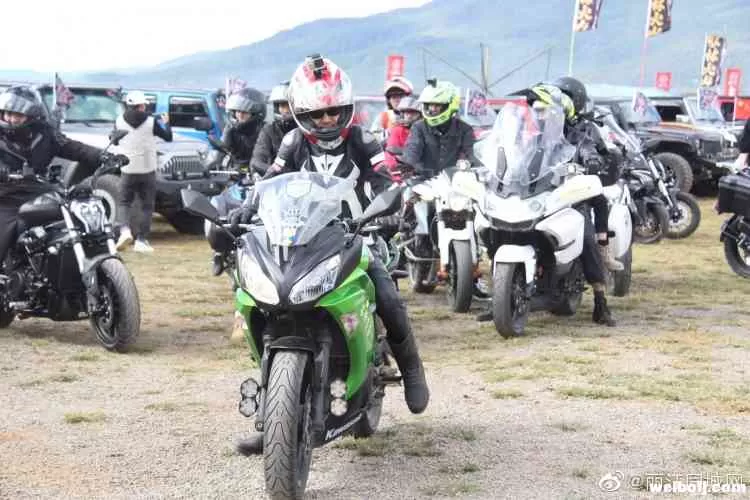 露营、越野体验、机车文化……雪山脚下这场盛会你一定不要错过！