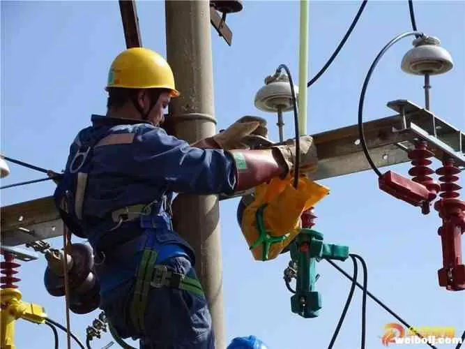 华坪供电局：发挥行业优势 全力助推脱贫攻坚