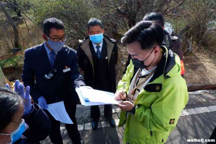 玉龙雪山景区迎来丽江恢复接待“省内游”团队以后的首批团队