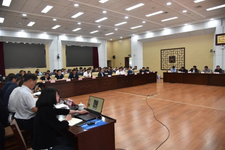 崔茂虎、郑艺专题调研规划丽江主城区建设 (2).jpg