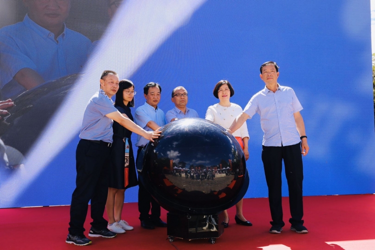 丽江 “丽美千秋”即开型彩票首发 获财政部民政部批准 (7).jpg