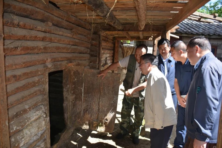 崔茂虎到宁蒗县调研时强调：深入践行新发展理念  做好文旅农旅融合文章 (4).jpg