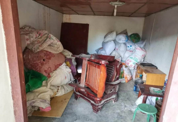 夫妻缘尽起矛盾  华坪法院40度高温下执行工作8小时来分家 (1).jpg