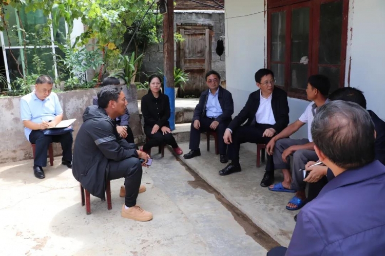 省委副书记王予波在丽江调研时强调：把精准的工作要求落实到底 (1).jpg