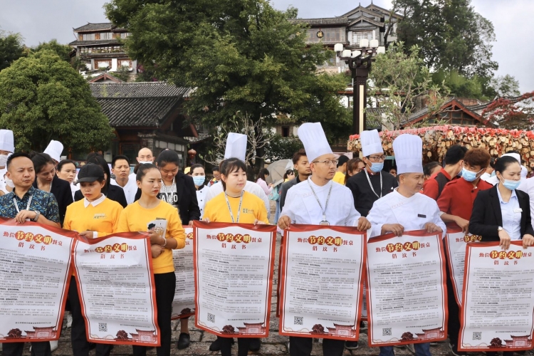 杜绝浪费，坚守“粮”心  助力全国文明城市创建 (6).jpg