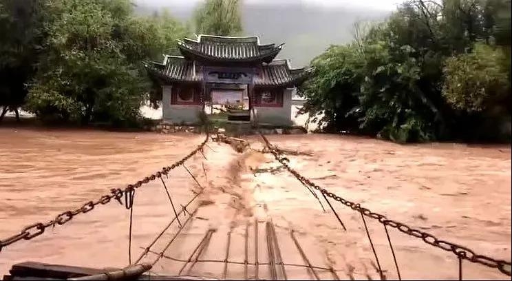 近日来我市暴雨成灾，市委书记、市长紧急批示！ (2).jpg