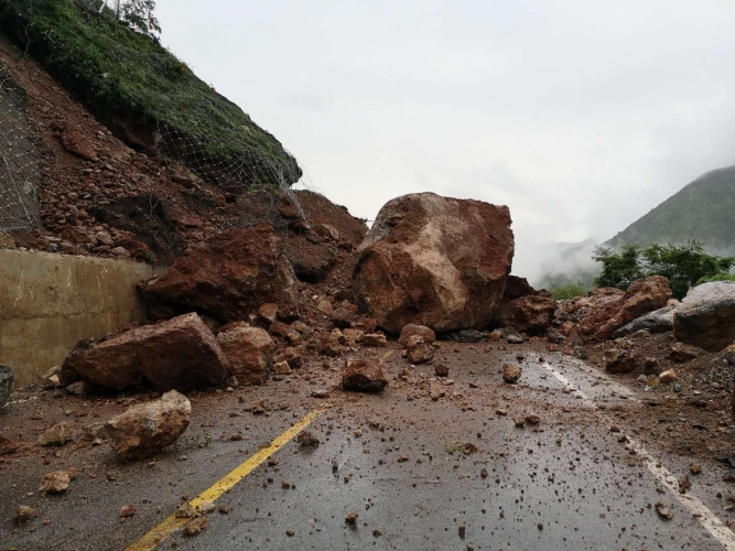 近日来我市暴雨成灾，市委书记、市长紧急批示！ (6).jpg