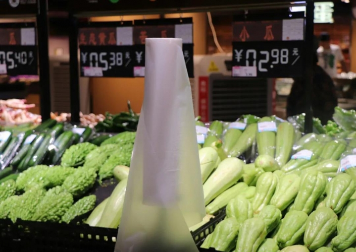 “白色污染”日益严重，而丽江使用塑料袋的情况怎么样呢？ (2).jpg