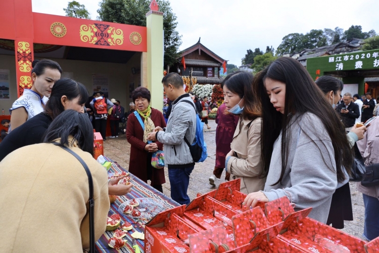 永胜软籽石榴的魅力究竟在哪？单个石榴王售价500元，竟有人一买就是两箱！ (5).jpg