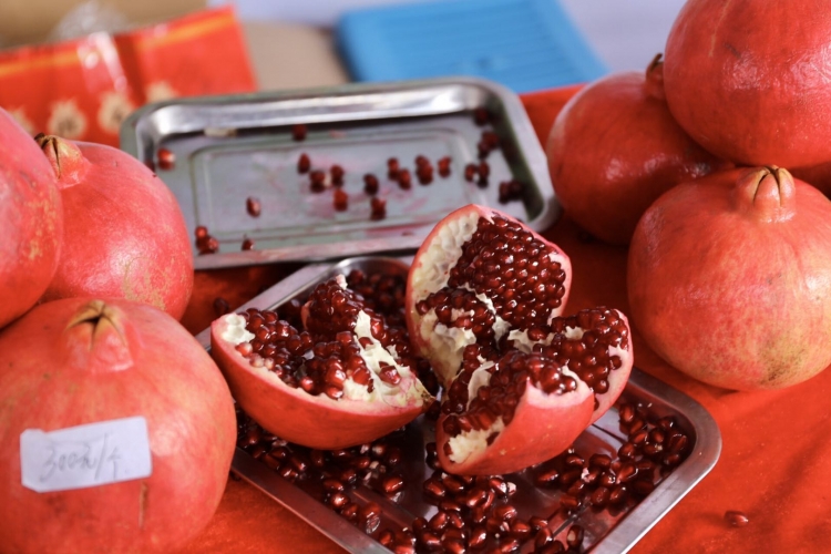 永胜软籽石榴的魅力究竟在哪？单个石榴王售价500元，竟有人一买就是两箱！ (13).jpg