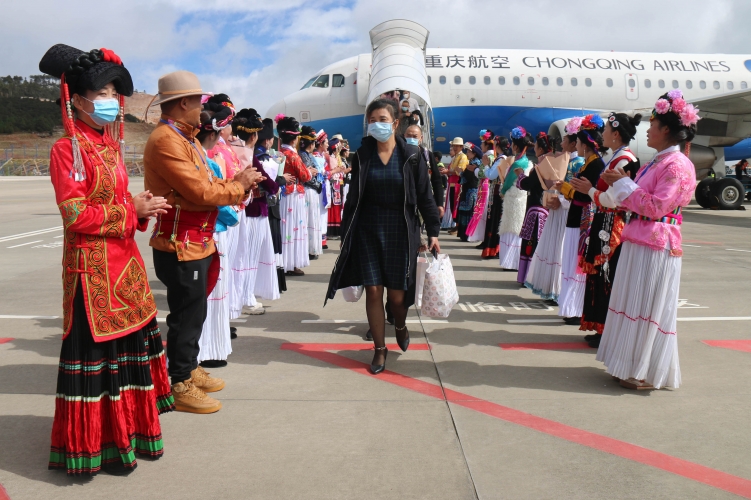 宁蒗泸沽湖机场开通普洱-泸沽湖、广州-泸沽湖航线2.jpg