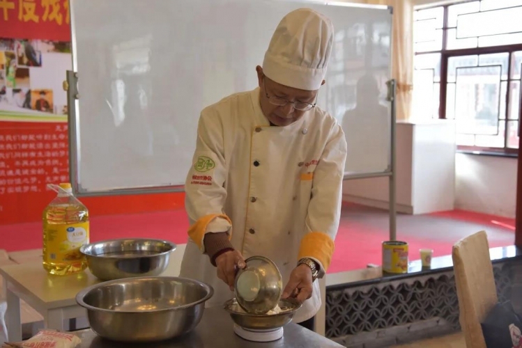区残联2020年度残疾人中式烹饪职业技能培训班开班3.jpg