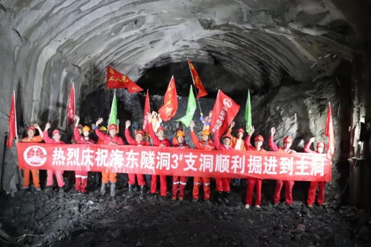 今日，始于玉龙县石鼓镇的这项云南重要工程建设取得重大进展 (3).jpg