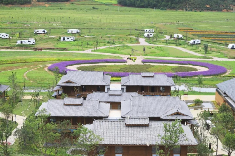 丽江股份投资近3亿的假日酒店项目 尚有10余亩用地未挂牌出让 (3).jpg