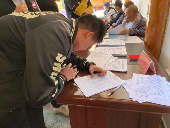 义尚社区全体经营户郑重承诺：诚信经营 文明服务9.jpg