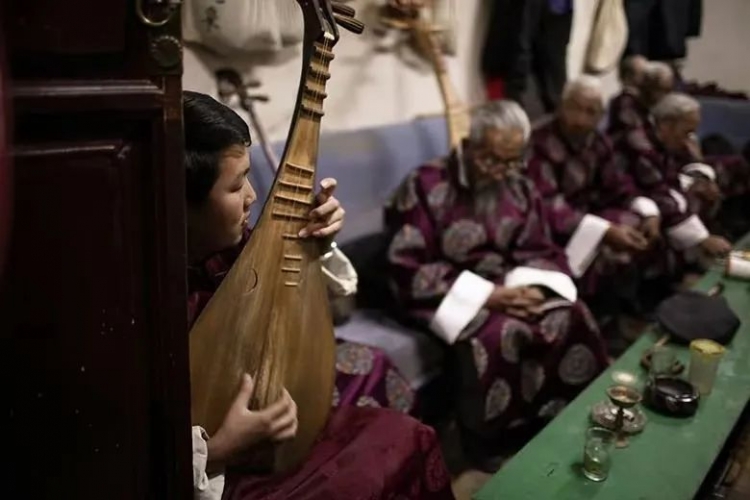 “守住老的，拥抱新的” 95后传承人讲述自己与纳西古乐的奇妙渊源 (2).jpg