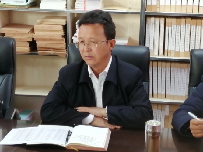 县委书记杨晓敏：让党的十九届五中全会精神扎根山区村村寨寨 (2).jpg