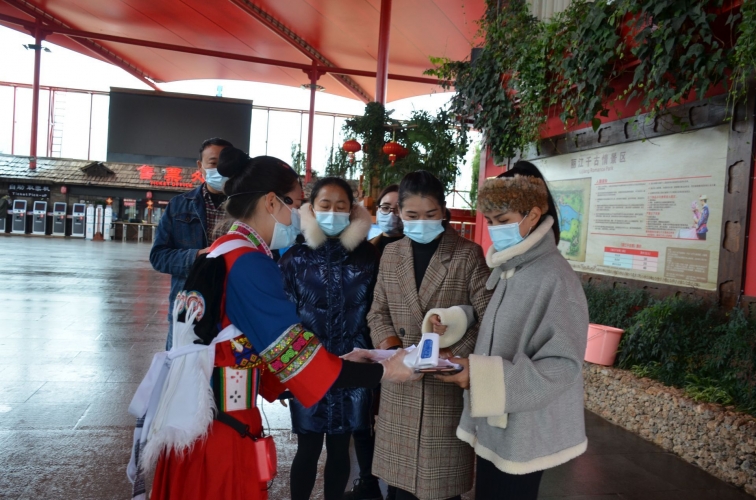 2021年元旦小长假，丽江市共接待游客25.14万人次，实现旅游总收入2 (6).jpg