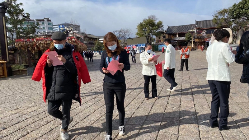 “救”在身边：丽江市人民医院深入古城开展急救培训 (1).jpg