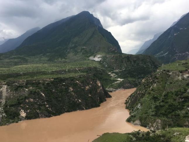 全国政协常委关注 大具金沙江大桥开始招标 造价八千万全部国有资金投入.jpg