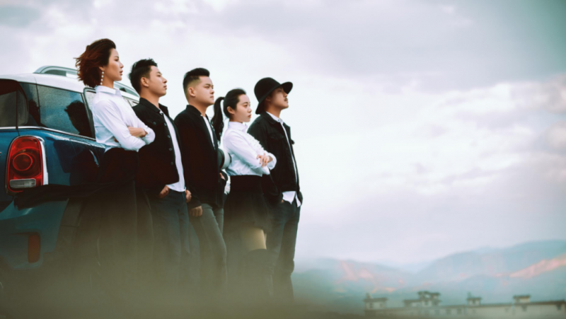 仲夏之夜来丽江古城玉河广场听民谣  他们唱丽江故事 免费入场哦！ (1).png