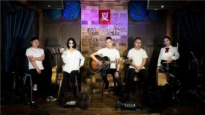 仲夏之夜来丽江古城玉河广场听民谣  他们唱丽江故事 免费入场哦！ (4).jpg