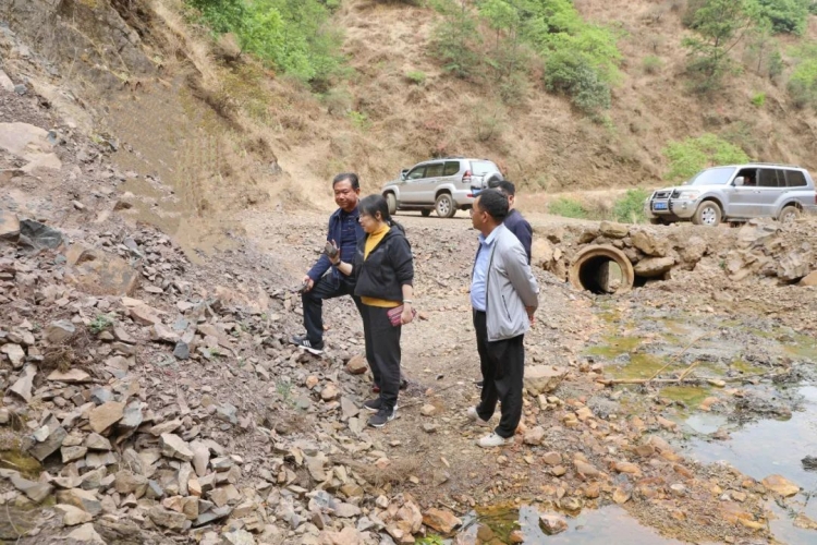 丽江：跟进监督 全力推动中央环保督察问题整改.jpg