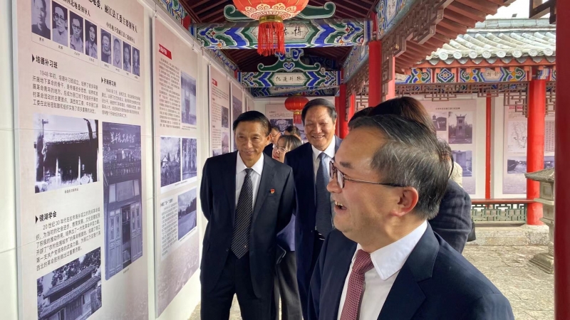 庆祝中国共产党百年华诞 张张画卷展示丽江奋斗成果 (3).jpg