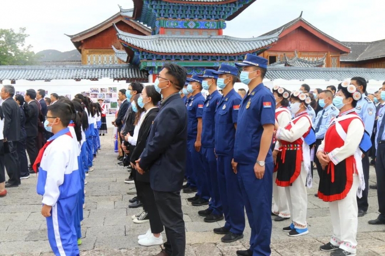 丽江古城消防参加庆祝中国共产党成立100周年成就展9.jpg