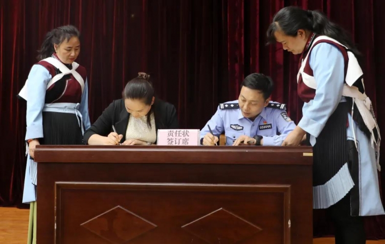 一个城市全面发展的最高荣誉 玉龙吹响新一轮创文工作“集结号”4.jpg