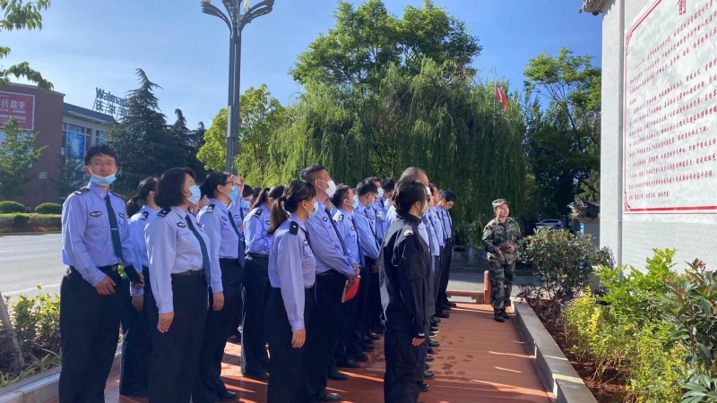 丽江强化市国防教育 涵养国家情怀 (5).jpg