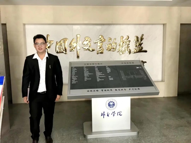 体验泰国文化 他让丽江的每一个学生都有机会学习泰语 (5).jpg