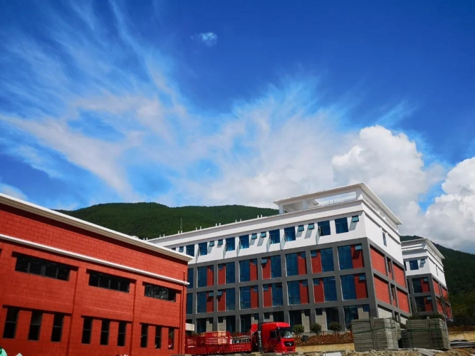 丽江市二中新校区预计今年10月中旬投入使用！4.jpg