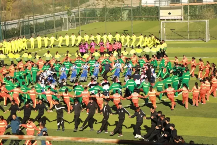 古城区投资控股集团庆祝古城区第十八个环卫工人节系列活动闭幕！