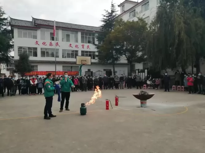 古城区金甲社区开展城中村消防安全现场培训