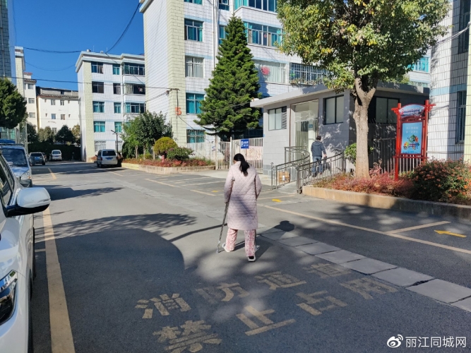 “一键”换新颜——老旧小区改出满满幸福感 (6).jpg