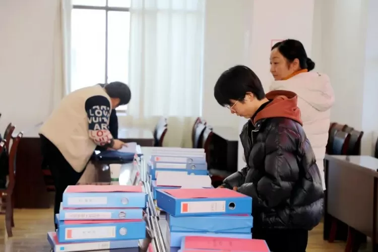 玉龙县召开2021年农村人居环境整治提升市级考核评估组考核汇报反馈会