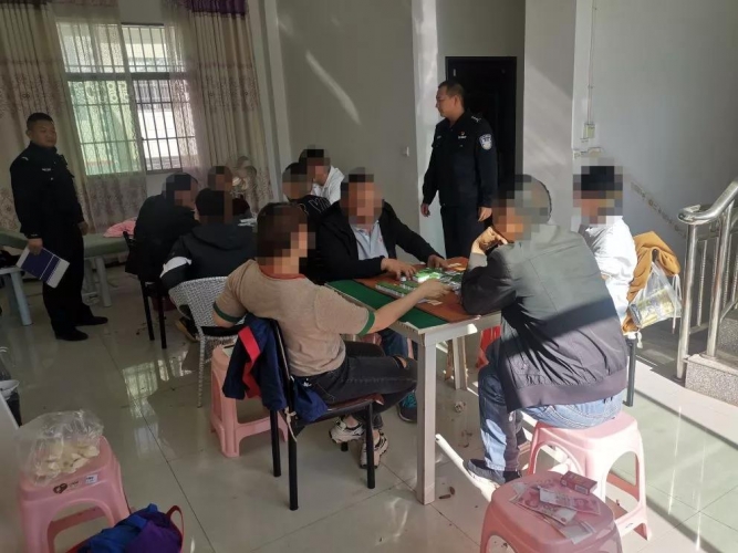 永胜县公安局两天内查获三起赌博案件