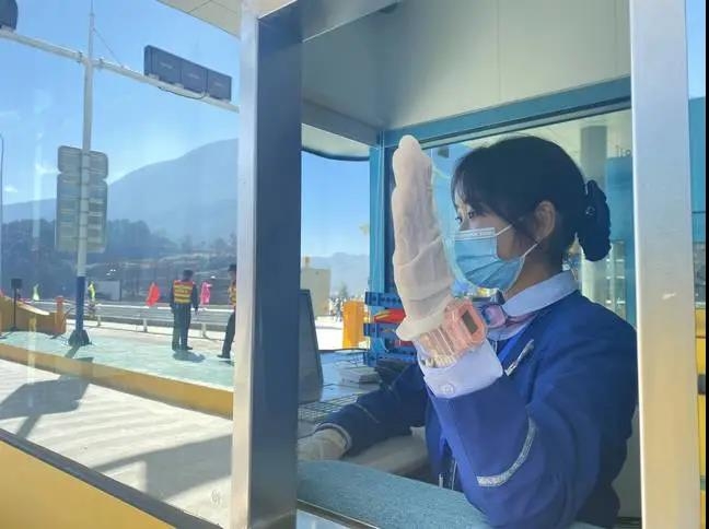 30分钟到丽江，大丽高速九河立交通了