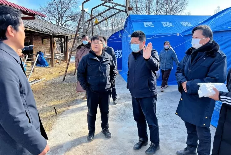 苏永忠在宁蒗县调研震后灾害隐患排查治理和疫情防控工作