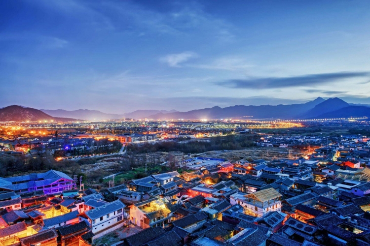 2021年丽江市地区生产总值（GDP）570.49亿，全省排名十三