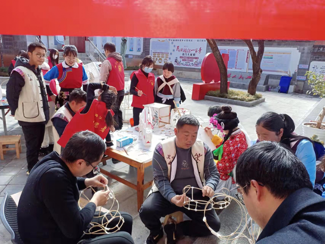 制花灯、品美食、游古城  元宵节丽江古城活动多多……