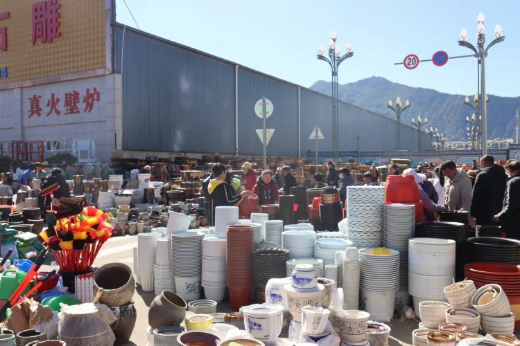 去逛棒棒会，探寻丽江今年最后的“年味”