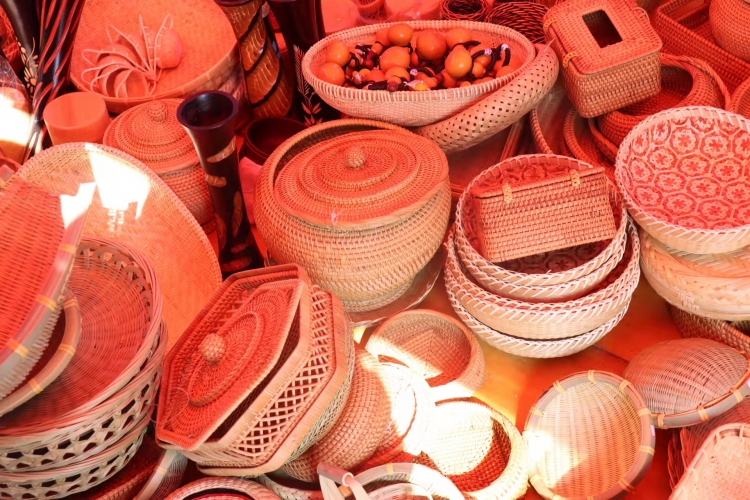 去逛棒棒会，探寻丽江今年最后的“年味”