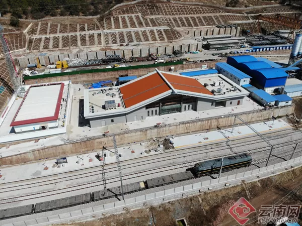 滇藏铁路丽江至香格里拉段通信、信号、电力专业首件样板工程在拉市海站成功交验