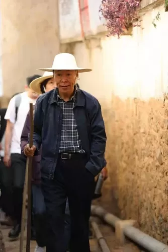 全国政协常委白庚胜呼吁紧急抢救龙蟠库区文化遗产