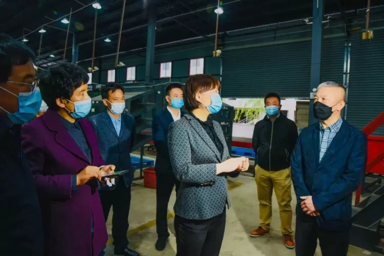 浦虹率队督导检查疫情防控工作